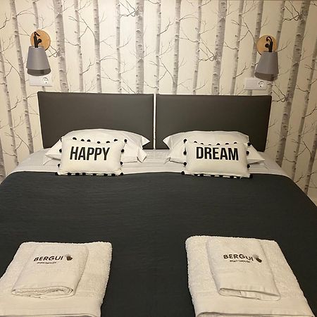 Bergui Guesthouse - Em Guimaraes Desde 2017 Esterno foto