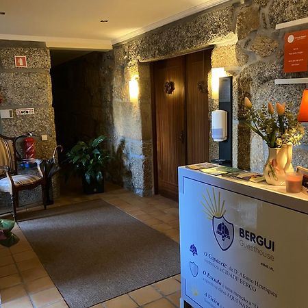 Bergui Guesthouse - Em Guimaraes Desde 2017 Esterno foto