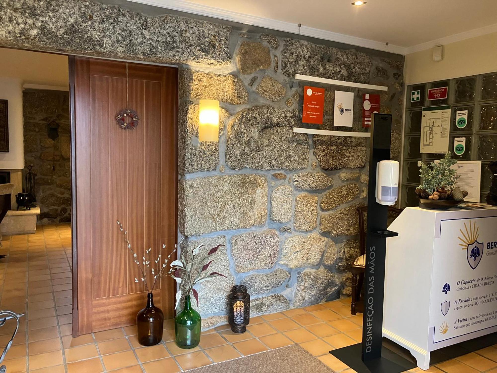 Bergui Guesthouse - Em Guimaraes Desde 2017 Esterno foto