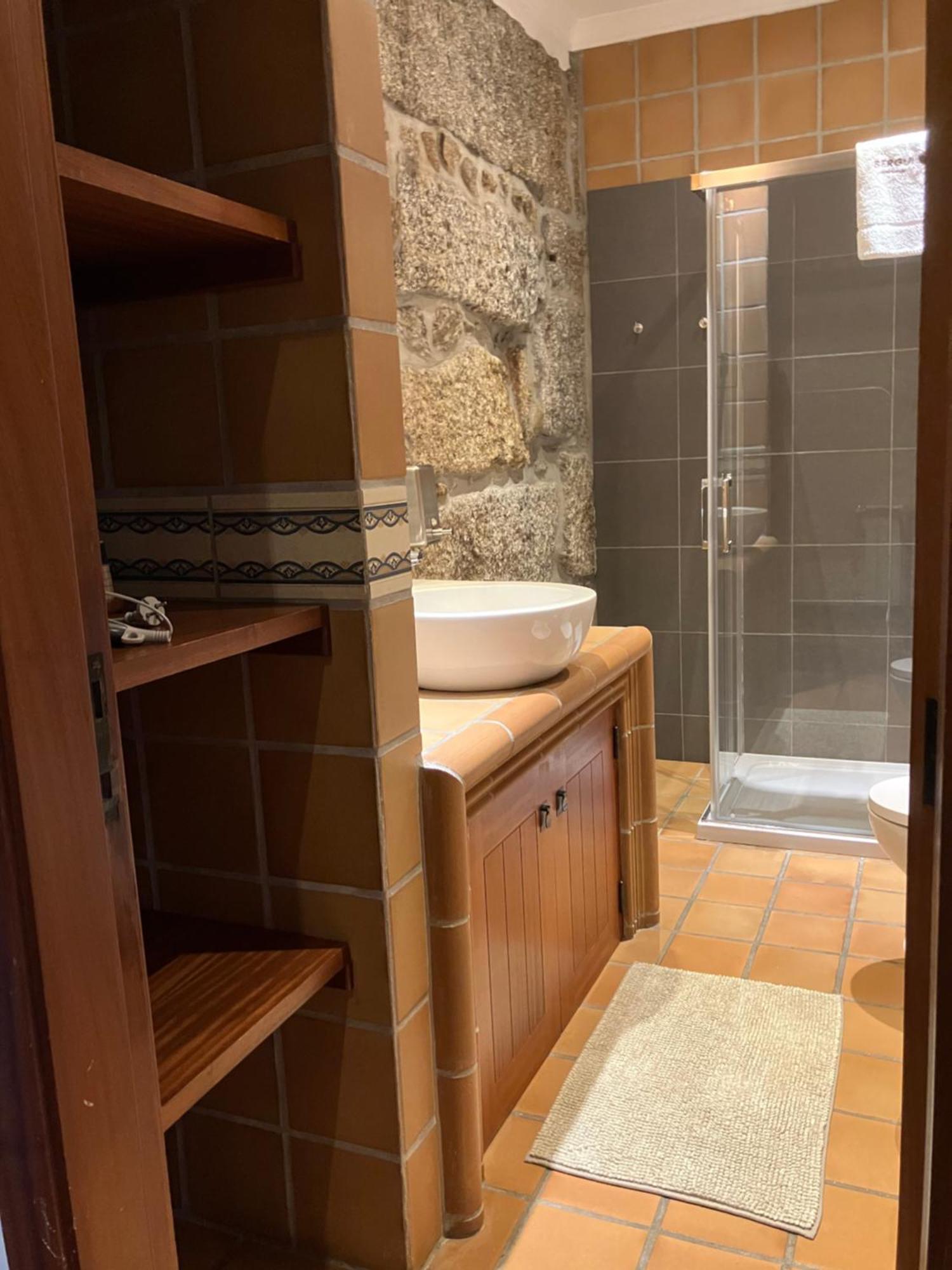 Bergui Guesthouse - Em Guimaraes Desde 2017 Esterno foto